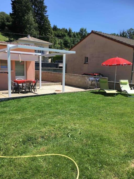 Le Coin Tranquille Au Pied Du Puy De Dome Apartment Pontgibaud Exterior photo
